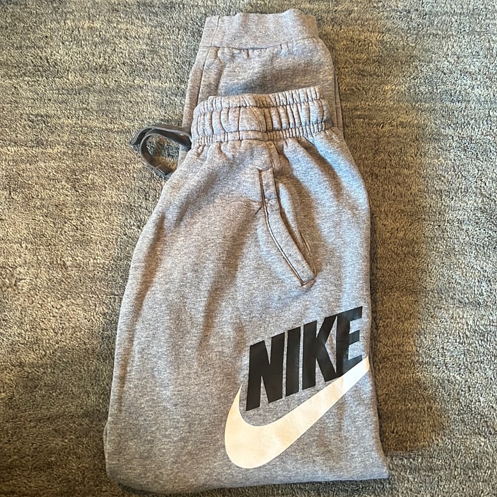 Nike Warm Jogger Sweatpants Gray Boys Size XL CJ7863-091